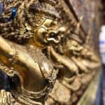 Templos e esculturas em Bangkok