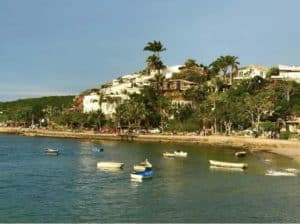 Vista de parte da Orla Bardot em Búzios