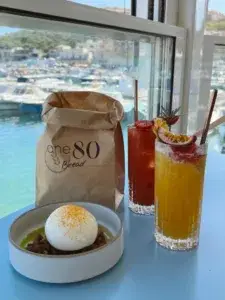 Restaurante One 80 at Mgar Bay